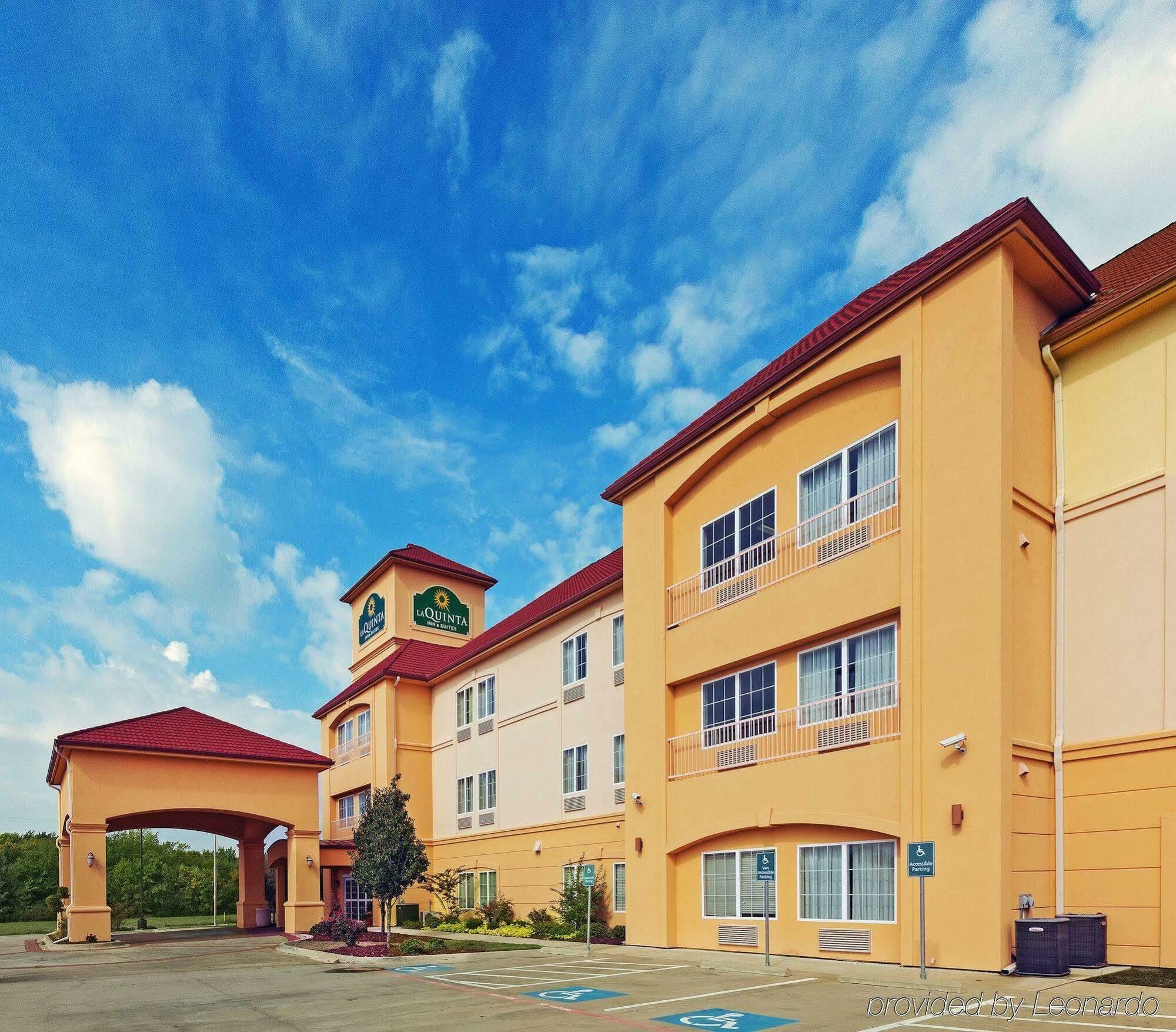 La Quinta By Wyndham Sulphur Springs Exterior photo